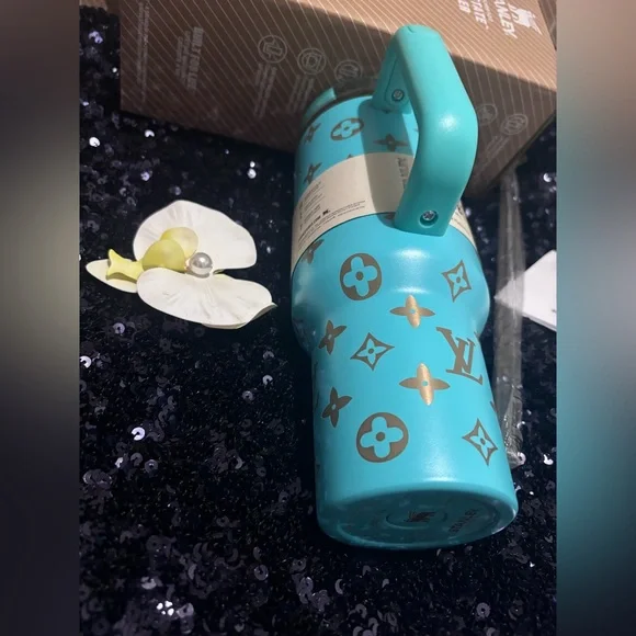 Stanley Turquoise and Gold Patterned tumbler - Picture 3 of 10